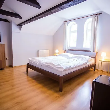 Malevil Hotel